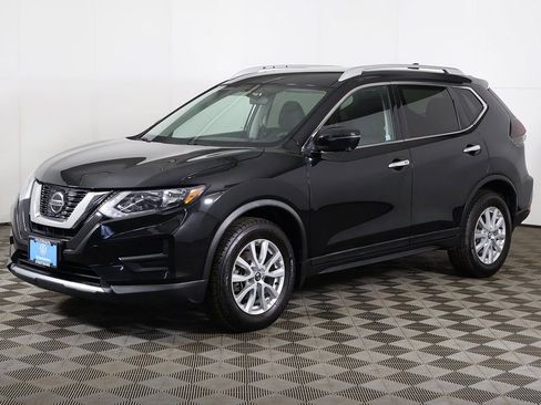 Used 2018 Nissan Rogue SV w/ Premium Package image 9
