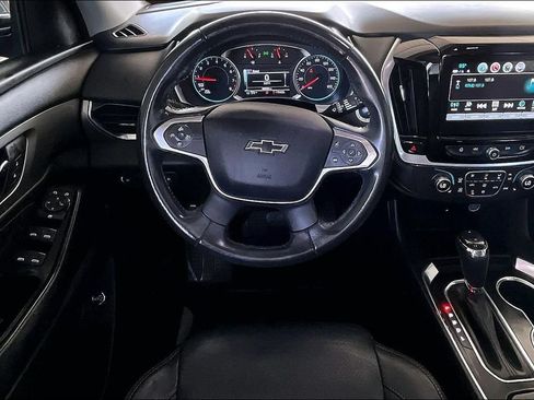 Used 2019 Chevrolet Traverse LT FWD image 7