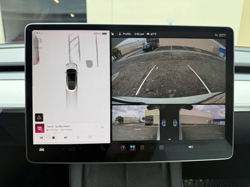 Used 2023 Tesla Model 3 Standard Range RWD image 13
