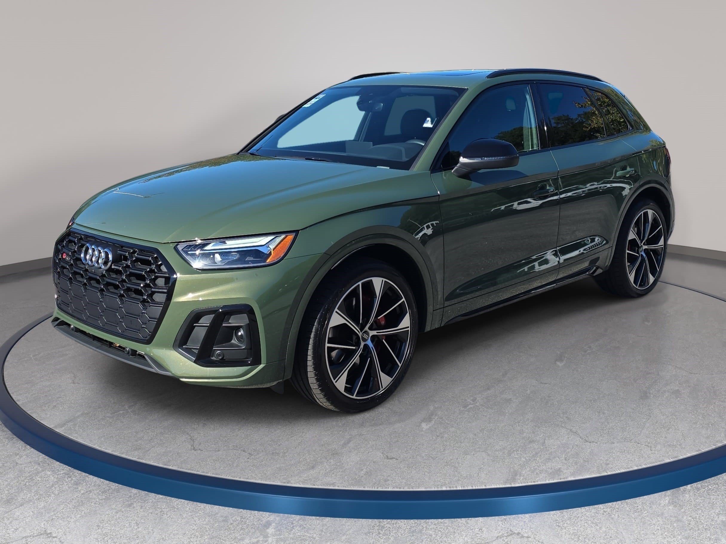 Used 2024 Audi SQ5 Premium Plus AWD/4WD image 1