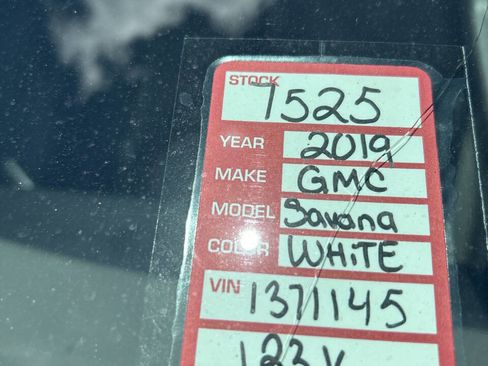 Used 2019 GMC Savana 2500 w/ Driver Convenience Package image 18