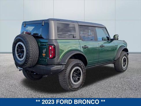Used 2023 Ford Bronco Badlands image 5