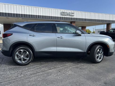 Used 2024 Chevrolet Blazer LT image 4