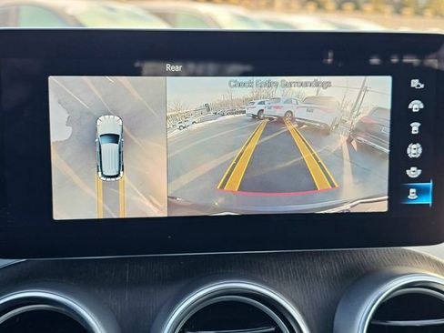 Used 2021 Mercedes-Benz GLC 300 GLC 300 image 39