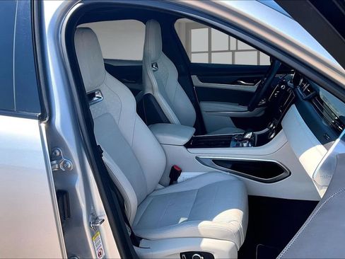 Used 2022 Jaguar F-PACE SVR AWD/4WD image 7