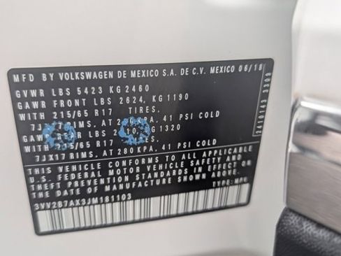 Used 2018 Volkswagen Tiguan SE w/ 3rd Row Seat Package image 22