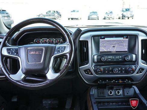 Used 2018 GMC Sierra 1500 SLT image 2