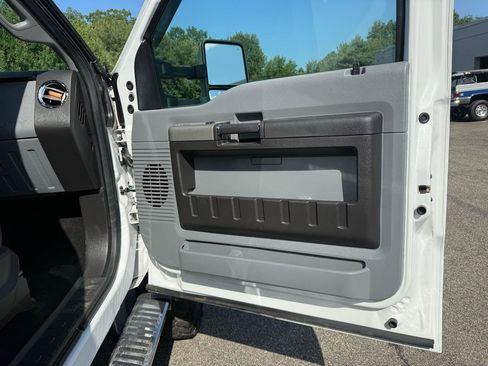 Used 2011 Ford F350 XLT w/ Chrome Pkg AWD/4WD image 23