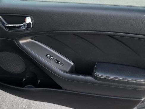 Used 2016 Kia Forte LX image 15