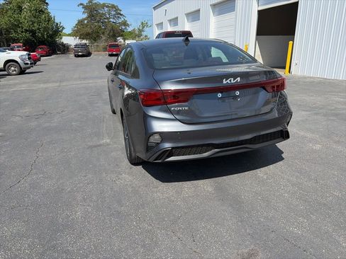 Used 2023 Kia Forte LXS image 6