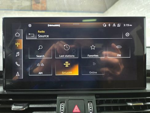 Used 2022 Audi Q5 2.0T Premium w/ Convenience Package AWD/4WD image 24