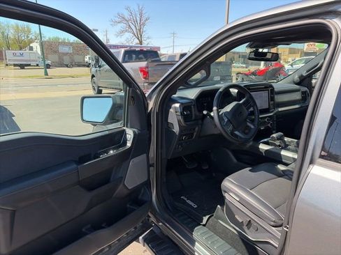 Used 2024 Ford F150 Lariat w/ FX4 Off-Road Package AWD/4WD image 12