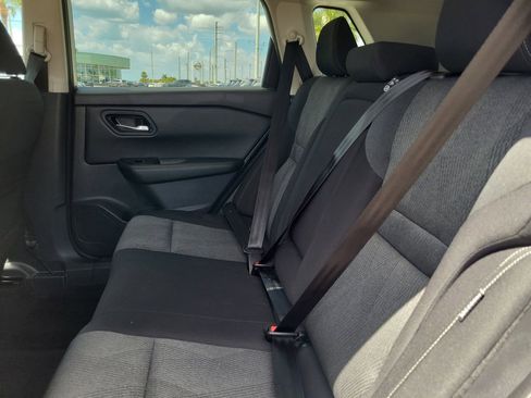 Used 2025 Nissan Rogue SV image 14