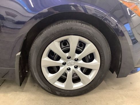 Used 2023 Toyota Corolla LE FWD image 23