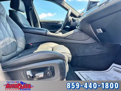 Used 2025 BMW X6 xDrive40i AWD/4WD image 49