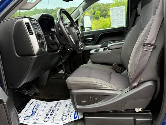 Used 2015 Chevrolet Silverado 3500 LT w/ LT Convenience Package AWD/4WD image 7