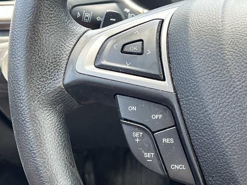 Used 2020 Ford Fusion SE AWD/4WD image 21