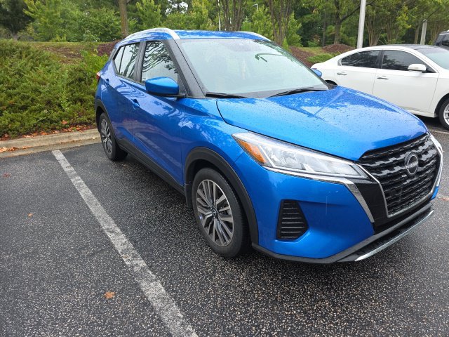 Certified 2024 Nissan Kicks SV FWD image 3