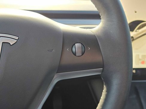 Used 2022 Tesla Model 3 Long Range image 34