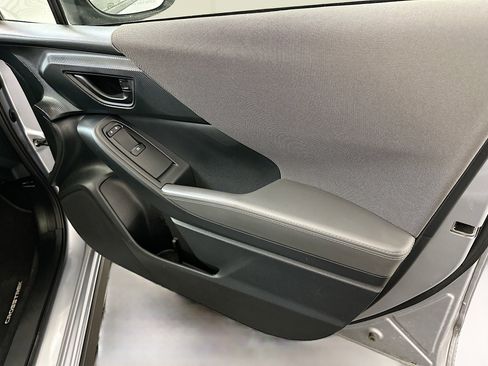 Used 2024 Subaru Crosstrek 2.0i Premium image 33