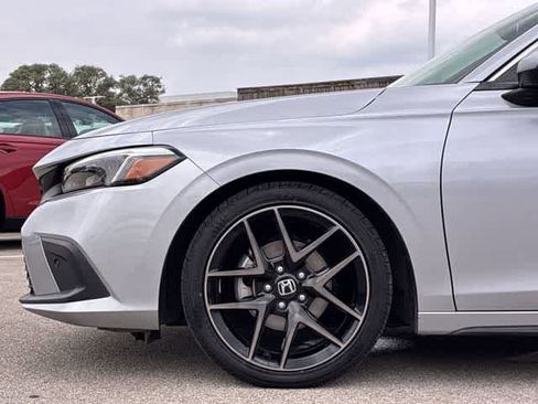 Used 2022 Honda Civic Sport Touring image 14