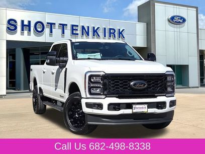 New 2026 Ford F250 Lariat w/ Black Appearance Package