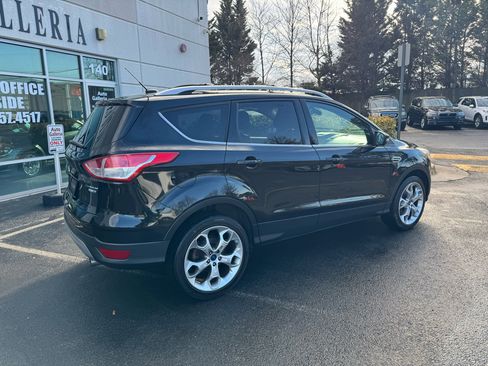 Used 2013 Ford Escape Titanium image 3