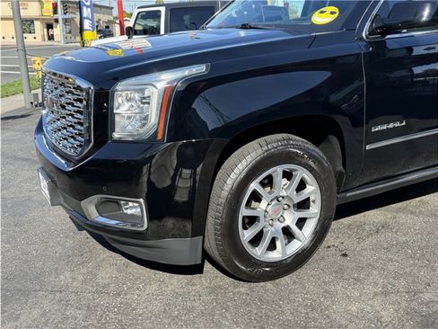 Used 2019 GMC Yukon Denali image 11