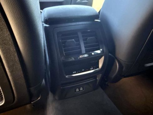 Used 2025 BMW X4 xDrive30i image 16