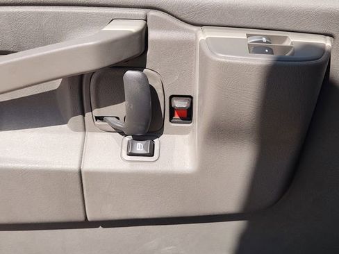 New 2025 GMC Savana 3500 w/ Power Convenience Package RWD image 18