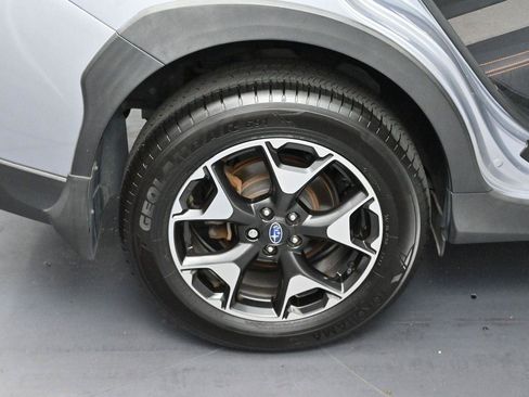 Used 2020 Subaru Crosstrek 2.0i Premium AWD/4WD image 32