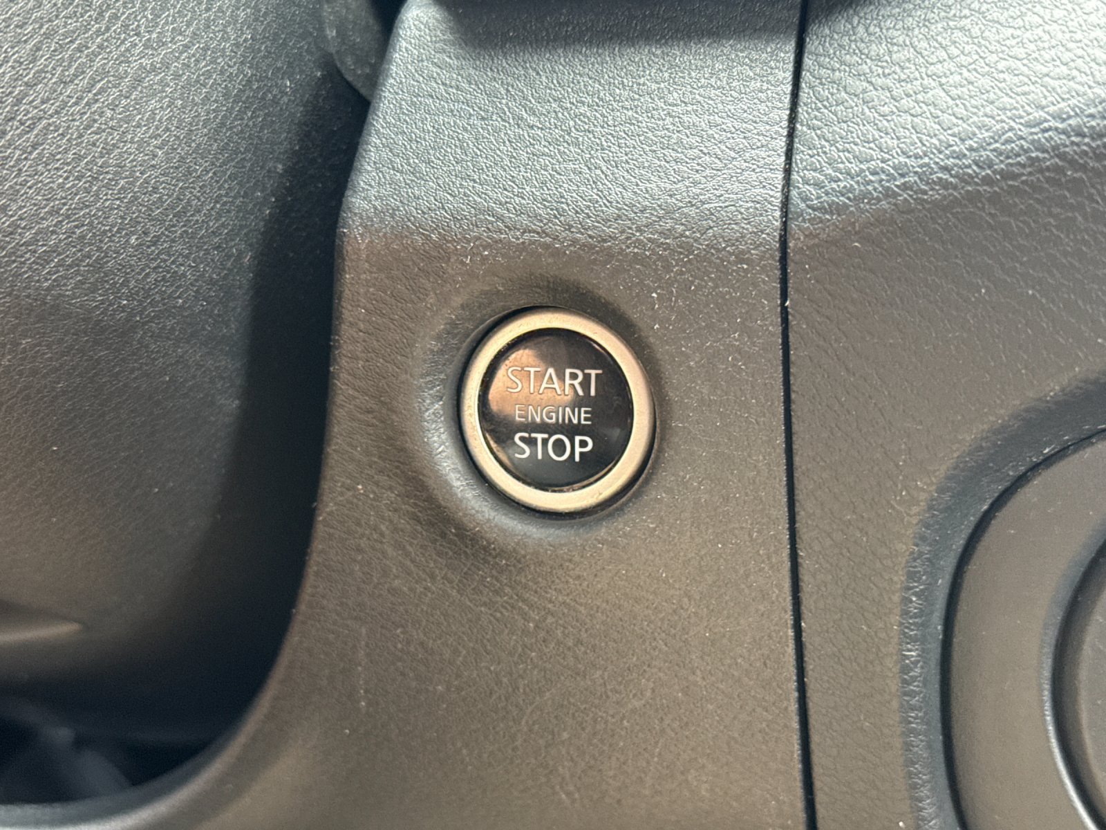 Used 2023 Nissan Frontier Pro-X w/ Pro Convenience Package RWD image 21