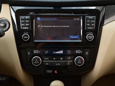 Used 2015 Nissan Rogue SL w/ SL Premium Package AWD/4WD image 27