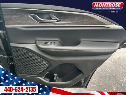 New 2025 Jeep Grand Cherokee Limited w/ Black Appearance Package image 28