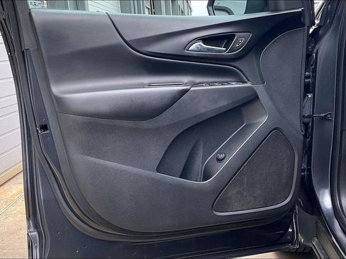 Used 2022 Chevrolet Equinox LT FWD image 23