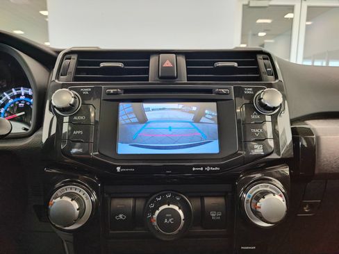 Used 2019 Toyota 4Runner TRD Off-Road Premium AWD/4WD image 19