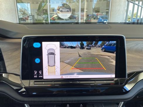 New 2026 Volkswagen Atlas SE AWD/4WD image 4