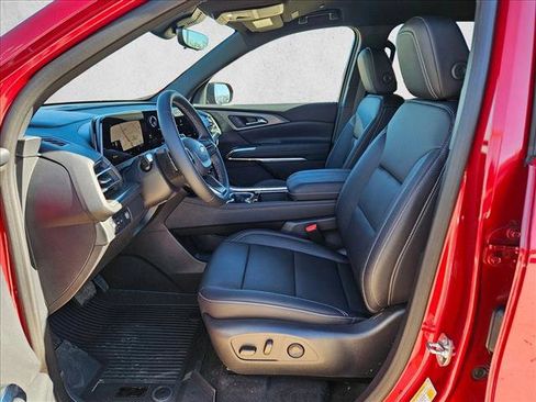 New 2026 Chevrolet Traverse LT w/ Driver Confidence Package image 4