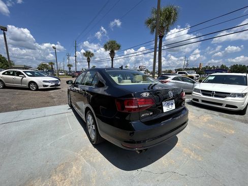 Used 2016 Volkswagen Jetta SE FWD image 5