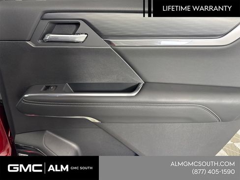 New 2026 GMC Acadia Elevation w/ Elevation Premium Package FWD image 18