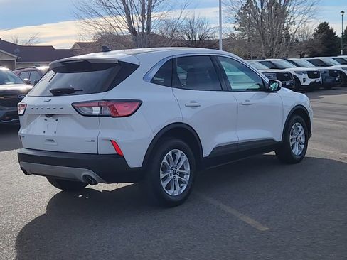 Used 2020 Ford Escape SE image 7