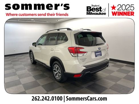Used 2020 Subaru Forester Premium w/ Popular Package #1 AWD/4WD image 3