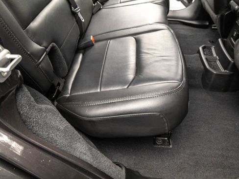 Used 2021 Jeep Wrangler Unlimited Sahara image 37