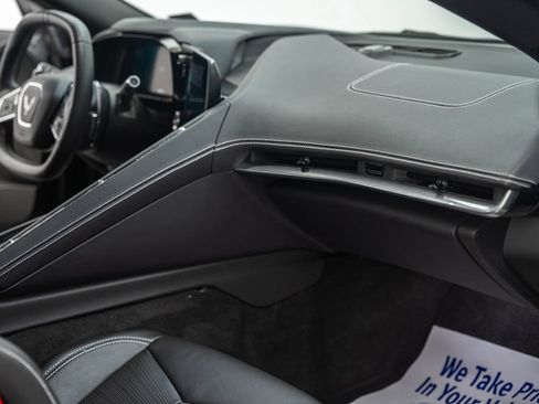 Used 2024 Chevrolet Corvette Stingray Preferred Conv w/ Z51 Performance Package RWD image 24