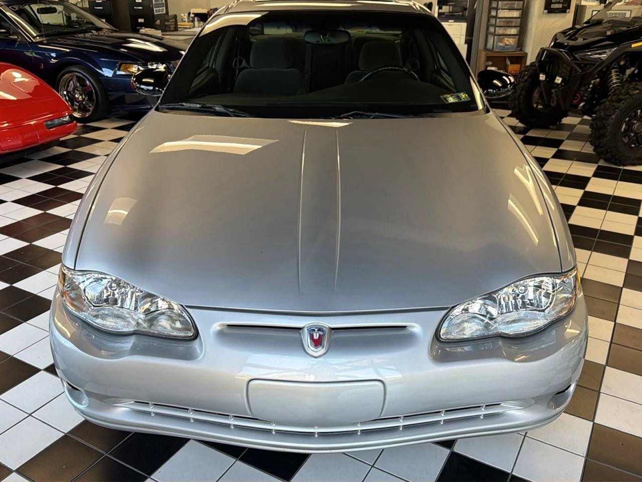 Used 2003 Chevrolet Monte Carlo SS w/ Mirror Group FWD image 2