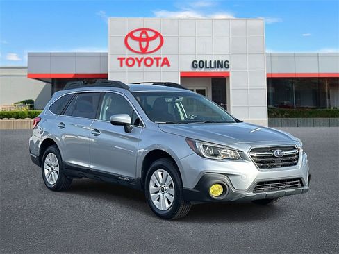 Used 2018 Subaru Outback 2.5i Premium image 7