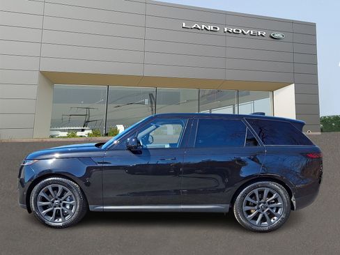 Used 2024 Land Rover Range Rover Sport SE AWD/4WD image 6