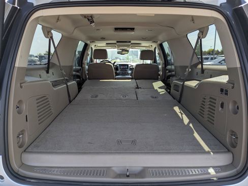 Certified 2020 Chevrolet Suburban LT AWD/4WD image 39
