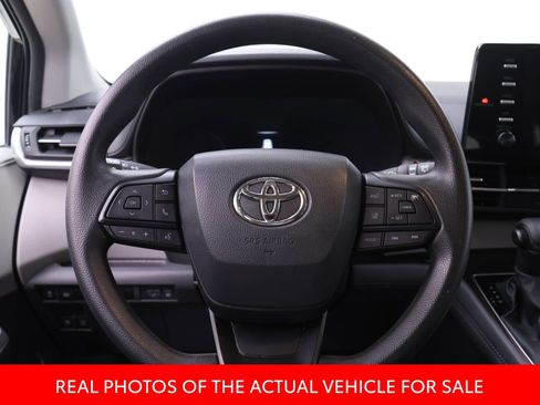 Certified 2024 Toyota Sienna LE FWD image 13
