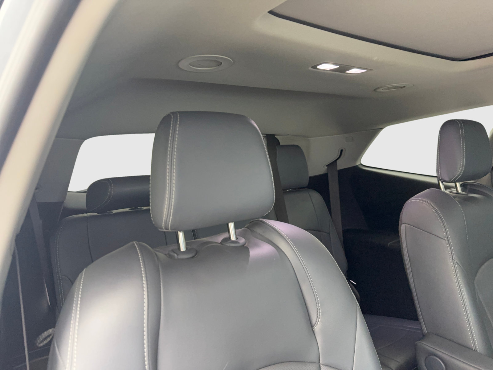 Used 2018 Buick Enclave Premium w/ Trailering Package AWD/4WD image 42